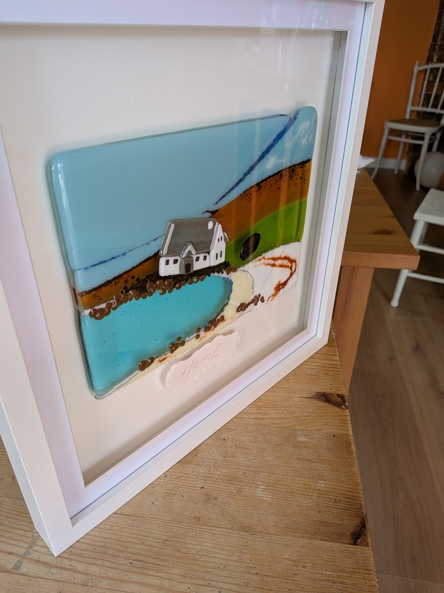 Mara Amore glass art commission