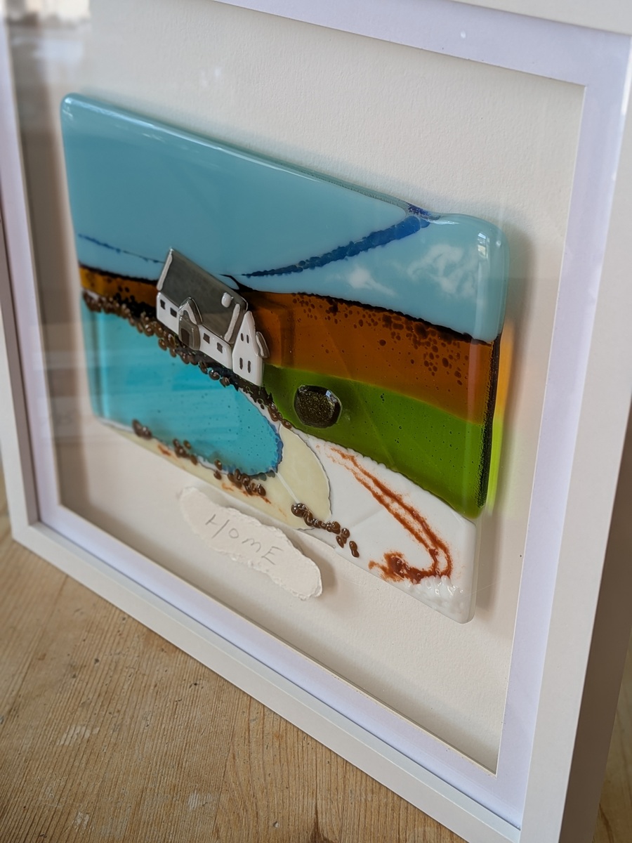 Mara Amore glass art commission
