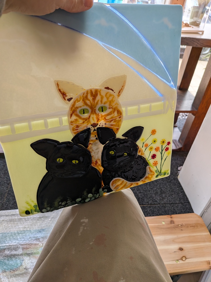 Mara Amore glass art commission