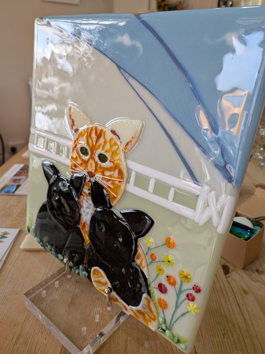Mara Amore glass art commission